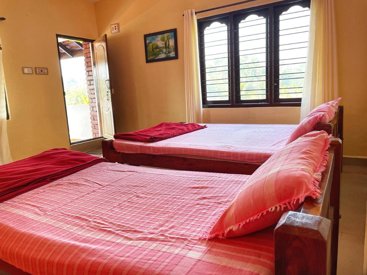 Sandev Homestay Madikeri Luaran gambar